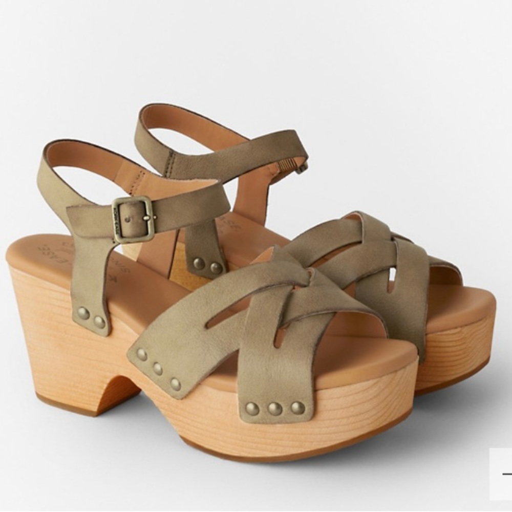 Sage color Kork-Ease Wasau platform sandal. Women’s size 10.